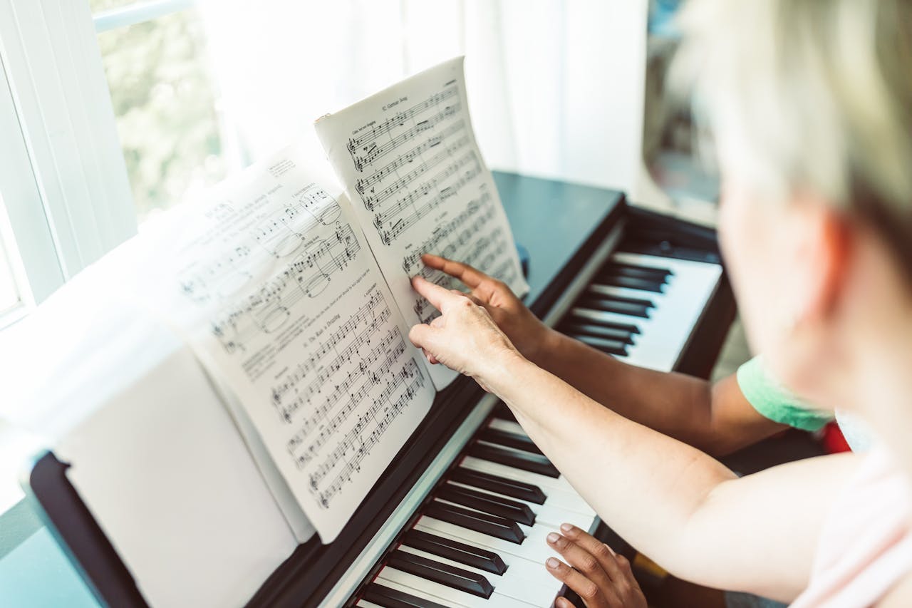 Affordable online piano lessons USA live